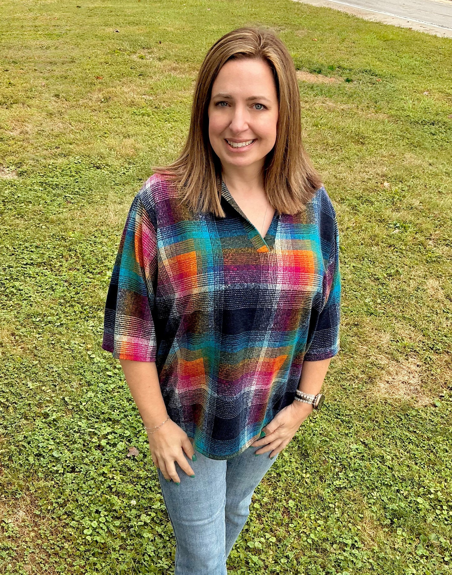 V-Neck Collar 3/4 Sleeve