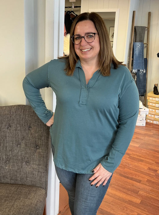 Long Sleeve V-Neck Collar Top in Teal