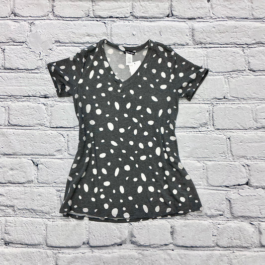 Short Sleeve V Neck Dot Print Top